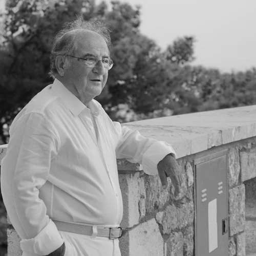 Αναδρομική έκθεση για τον σπουδαίο αρχιτέκτονα Μάνο Περράκη στο Βυζαντινό & Χριστιανικό Μουσείο