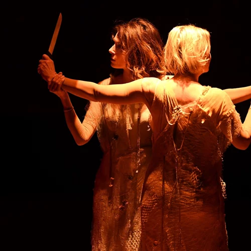 Το "Ρέκβιεμ" του Θεόδωρου Τερζόπουλου επιστρέφει στο θέατρο Άττις