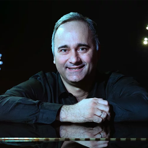 Ευχόμαστε "Happy Birthday Mr. Frank Sinatra" στο Μέγαρο