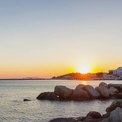 Ποιά νησιά πρωταγωνιστούν σε τζίρο από καταλύματα και εστίαση τον Μάιο σύμφωνα με την ΕΛΣΤΑΤ