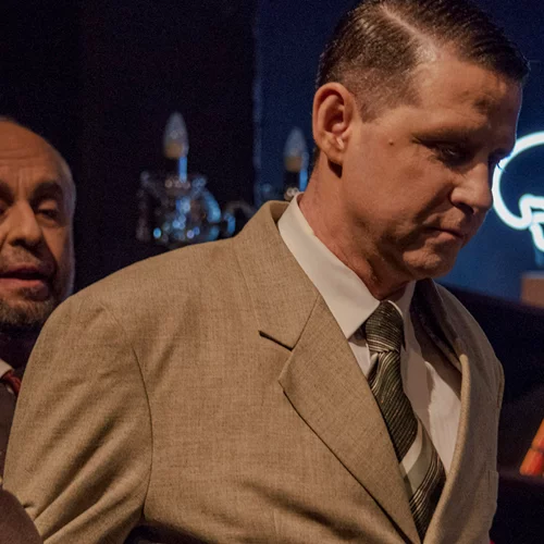 "Σλουθ": Όσα δεν ξέρουμε για το κορυφαίο ψυχολογικό θρίλερ που παίζεται στο Από Μηχανής