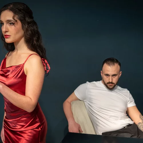 "Οι αρουραίοι": Το δράμα-καθρέφτης της κοινωνίας του Βερολίνου έρχεται στο Vault