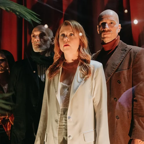 Οι θεατρικές επαναλήψεις που κάνουν πρεμιέρα την εβδομάδα 19-25/10