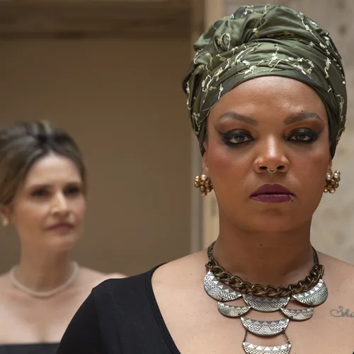 "Nina Simone – 4 οκτάβες ελευθερίας": Η Idra Kayne συναντά τη θρυλική φωνή