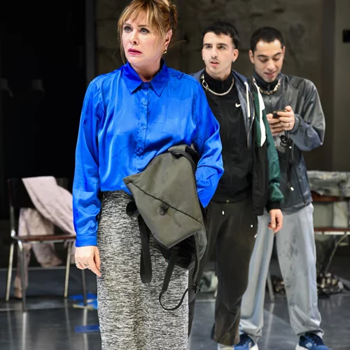 Η οργή ως κραυγή ύπαρξης: Έξι νέοι ηθοποιοί μιλούν για "Τη μέρα της Φούστας"