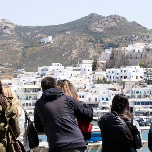 Η Ελλάδα βραβεύτηκε ως ο καλύτερος τουριστικός προορισμός στα GT Tested Reader Survey Awards 2024