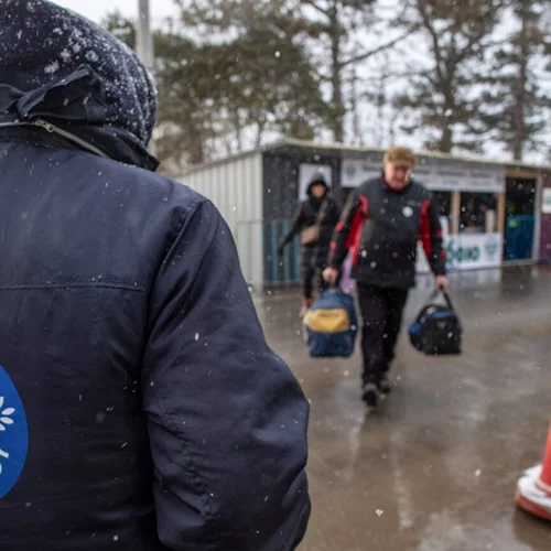 Μια έκθεση φωτογραφίας αφηγείται την αποστολή των Γιατρών του Κόσμου στην Ουκρανία