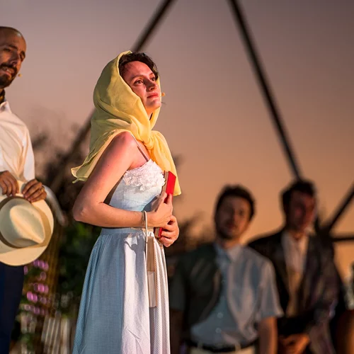 "Το ημέρωμα της στρίγγλας" στο ΚΠΙΣΝ: Ένα παιγνιώδες σχόλιο για την πατριαρχία - καλοκαιρινή ηχώ κάτω απ’ τον Θόλο