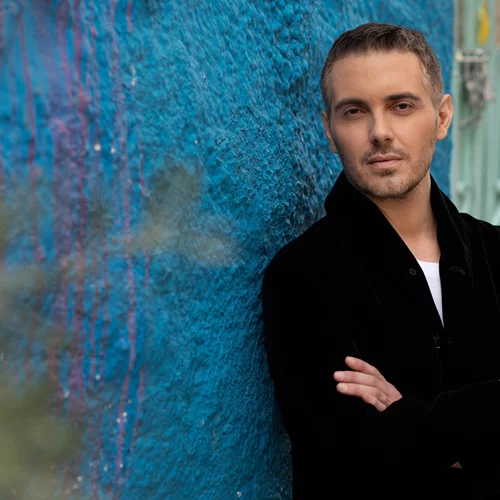 Όλες οι καλοκαιρινές συναυλίες του Μιχάλη Χατζηγιάννη