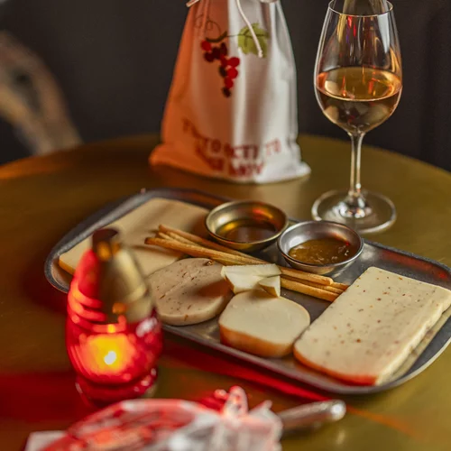 Τα νέα wine bars του κέντρου