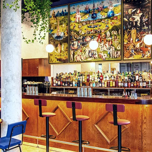 Εκεί πίνει τώρα η Αθήνα: Στα νέα μπαρ της πόλης