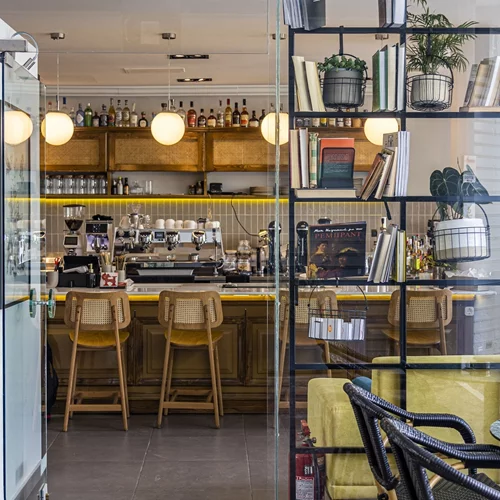 Στο 'Halfman' για ελληνικά κρασιά