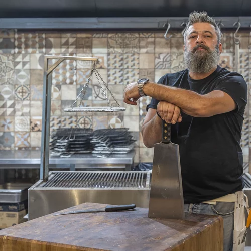 Agrios: Μια χασαποταβέρνα εισβάλλει στα σικ Ιλίσια πεδία