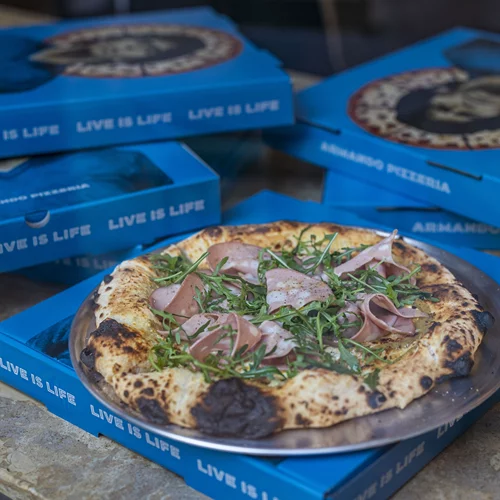 'Armando': Η πίτσα του Θεού στον Κεραμεικό