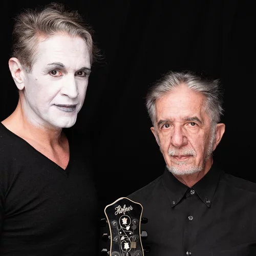 "Μόνος με τον Άμλετ": Ο Αιμίλιος Χειλάκης, όλοι οι ρόλοι, μία υπαρξιακή τραγωδία