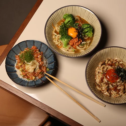 Το 'Ekiben' του Άρη Βεζενέ μόλις άνοιξε και στη Γλυφάδα