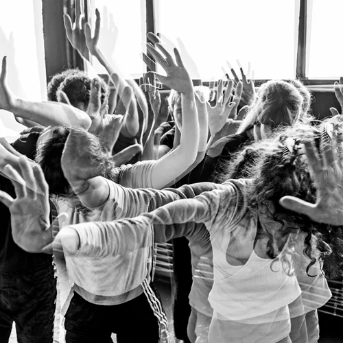 Θεατρική "Άβυσσο" στήνει η Ελεάνα Γεωργούλη στο ΠΛΥΦΑ