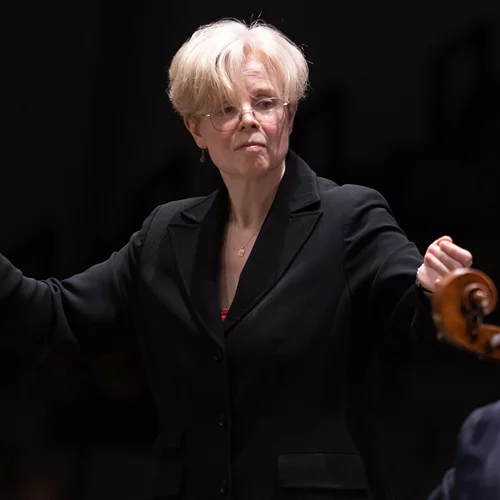 Advent calendar 15/12: Συναυλία με τη Catherine Larsen-Maguire και την Underground Youth Orchestra