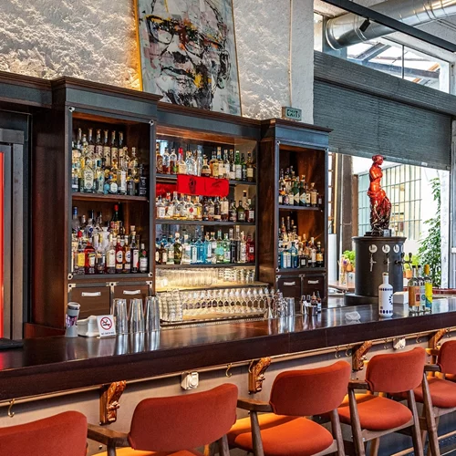 Το "Line" δε βρίσκεται τυχαία στα 50 καλύτερα μπαρ του κόσμου