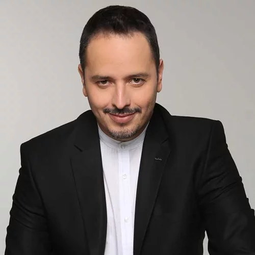 Ο Αλέξανδρος Τσουβέλας φέρνει "Παρενέργειες" στο Anodos Live Stage