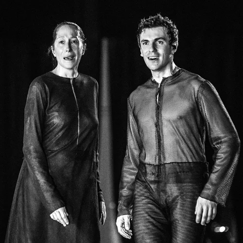 "Αντιγόνη": Δείτε φωτογραφίες λίγο πριν την παγκόσμια πρεμιέρα στην Επίδαυρο