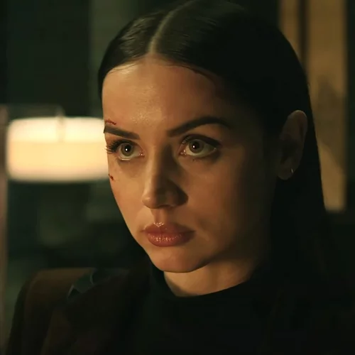 Η Άνα ντε Άρμας παθαίνει Τζον Γουίκ στο τρέιλερ του "Ballerina"