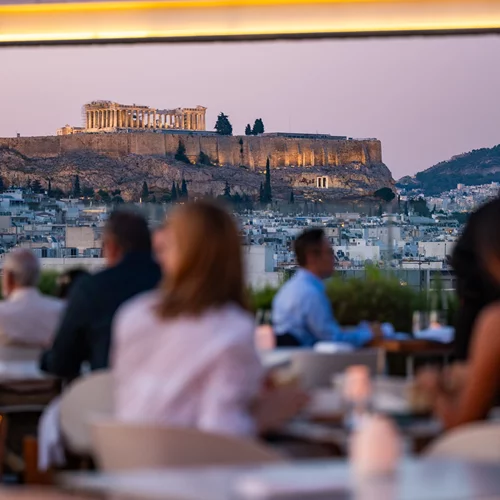 Τα μενού της 'Hytra' συναντούν τις κορυφαίες ετικέτες του ελληνικού αμπελώνα