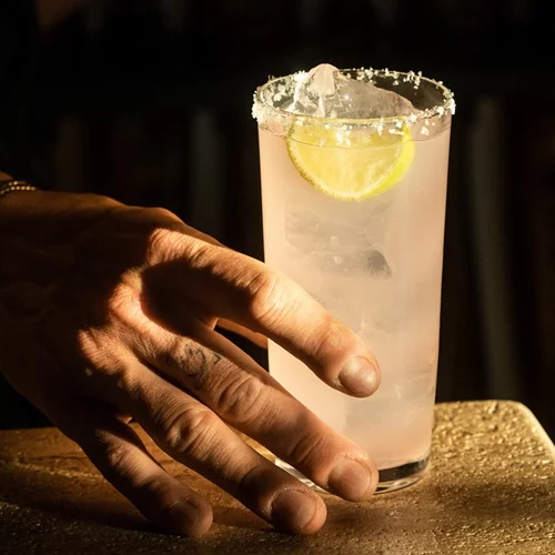 Πώς η Paloma έγινε το ποτό της εποχής μας