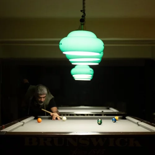 "Το "Ρουά ματ" δεν είναι έργο για το μπιλιάρδο. Είναι έργο για μπιλιαρδάδικο" λέει ο Γιώργος Κλεάνθους