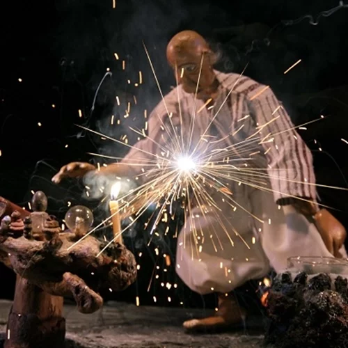 "Το μυστήριο της Ανατολής" στο "Εργαστήρι Μαιρηβή" για δύο Σαββατοκύριακα