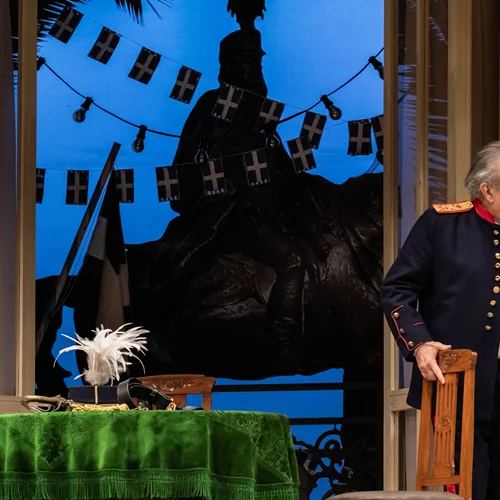 Ο Λάκης Λαζόπουλος στο Βέμπο: Τελευταία ευκαιρία για τον "Ήρωα με παντούφλες"