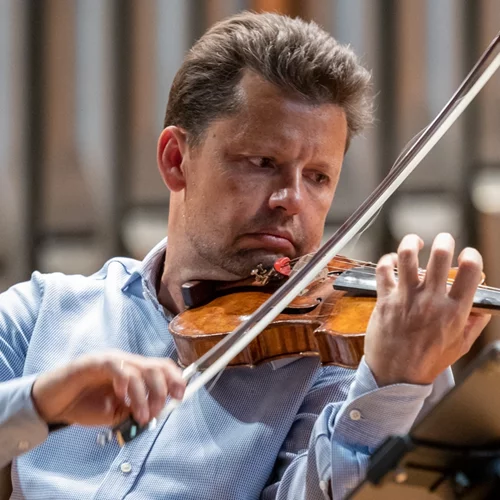 Ο Julian Rachlin ερμηνεύει Δημήτρη Παπαδημητρίου στο Μέγαρο