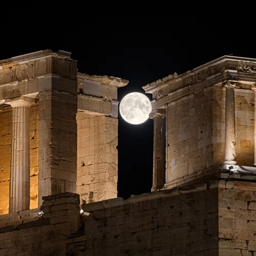 Η Ψυχρή Υπερπανσέληνος του Δεκεμβρίου και πού θα την απολαύσεις στην Αθήνα