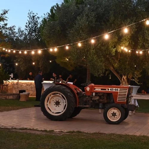 "Secret Places": H Έλσα Κυλπάση τραγουδά με αφορμή την Ημέρα της Γυναίκας στο αγρόκτημα Μελεαγρίς