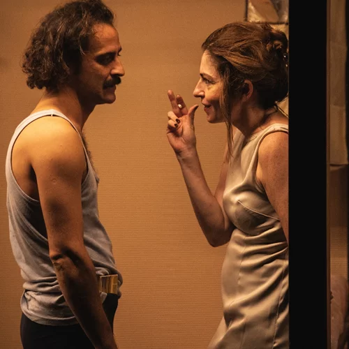 "Λεωφορείο ο πόθος"- Η επιστροφή Καραντζά και οι δύο πρωταγωνιστές