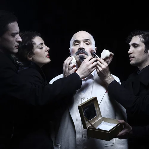 "Θάνατος στη Βενετία": Το σπουδαίο έργο του Τόμας Μαν στο θέατρο Πορεία