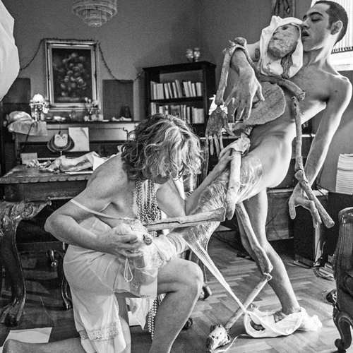 Παράσταση πριν ξημερώσει στο Θέατρο στη Σάλα