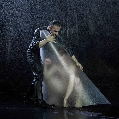 "Ink": Νέες ημερομηνίες-ώρες της παράστασης του Δημήτρη Παπαϊωάννου, αλλά και νέοι συντελεστές