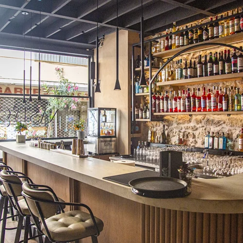 Στο 'Nastro', το νέο aperitivo bar του κέντρου