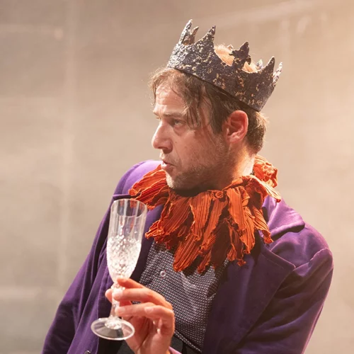 Last call για 6 θεατρικές παραστάσεις