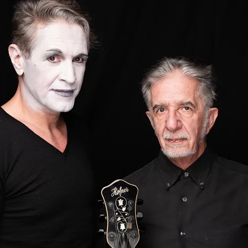 Ο Αιμίλιος Χειλάκης μένει ξανά "Μόνος με τον Άμλετ"