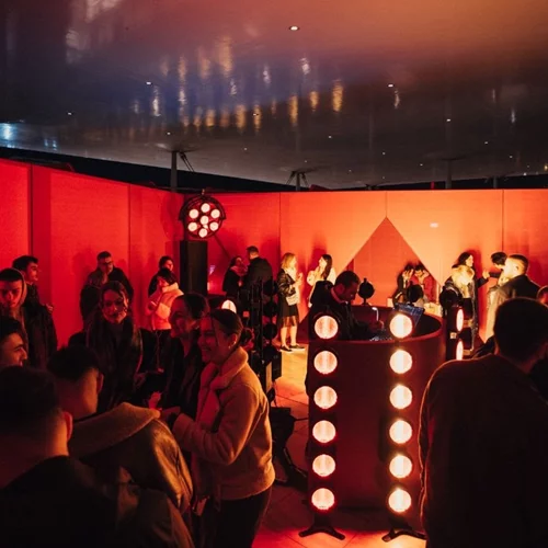 360° Pop-up: Το χριστουγεννιάτικο μπαρ του ΚΠΙΣΝ είναι και πάλι εδώ