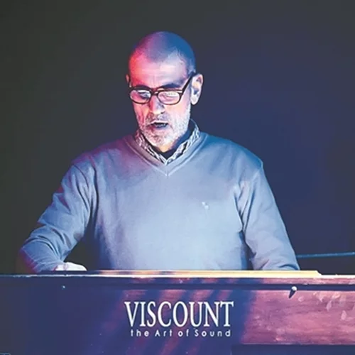 To George Kontrafouris Trio για μια βραδιά στο Half Note