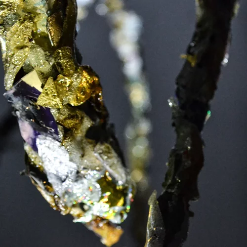 "Periaktoi": Ένα αιωρούμενο γλυπτό μεταβάλλει την αίσθηση της πραγματικότητας