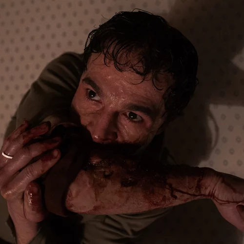 Μια ματιά στα ανατριχιαστικά παρασκήνια του "Λυκάνθρωπου"