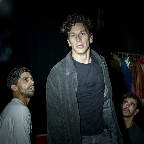 Ο Γιώργος Νανούρης κι ο Μιχάλης Σαράντης ανεβάζουν "Συρανό" στην εποχή του body positivity