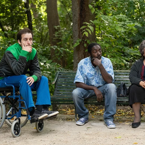 Ο Σπύρος Ιακωβίδης ρίχνει κωμικό "Black Stone" στο ελληνικό σινεμά