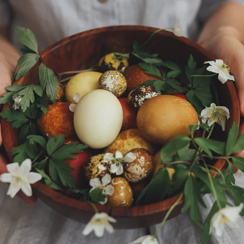 Πώς ο λαγός και τα αβγά συνδέθηκαν με το Πάσχα;