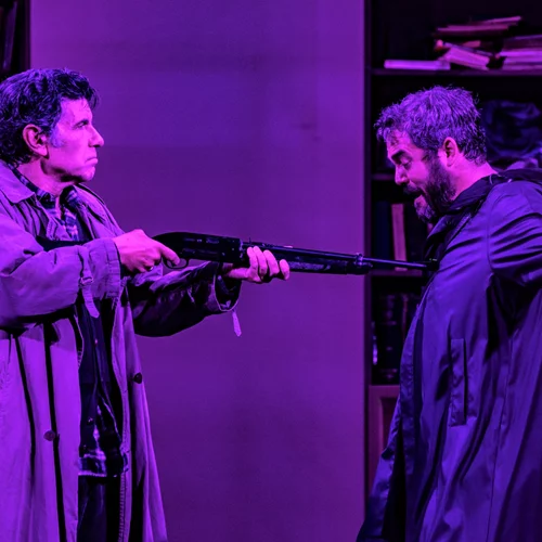 Οι "Αινιγματικές παραλλαγές" με Μπέζο και Δαδακαρίδη επιστρέφουν στη σκηνή