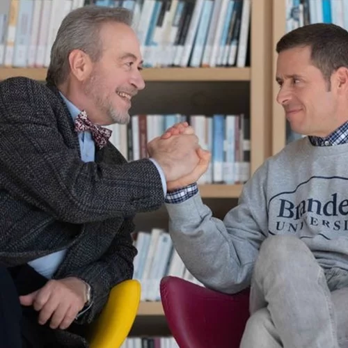 "Κάθε Τρίτη με τον Μόρι": Μια δυναμική επιστροφή στο Θέατρο Ιλίσια Βολανάκης